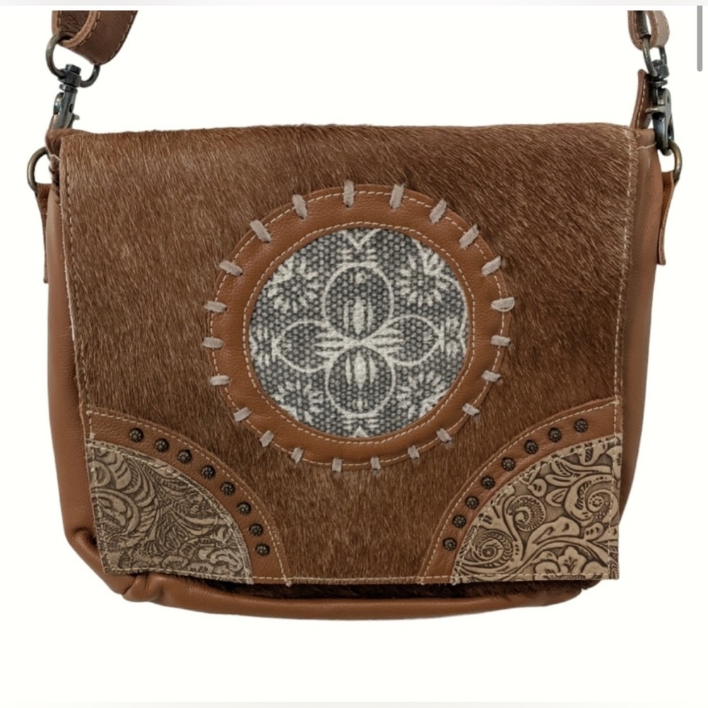 Myra Crossbody Bag